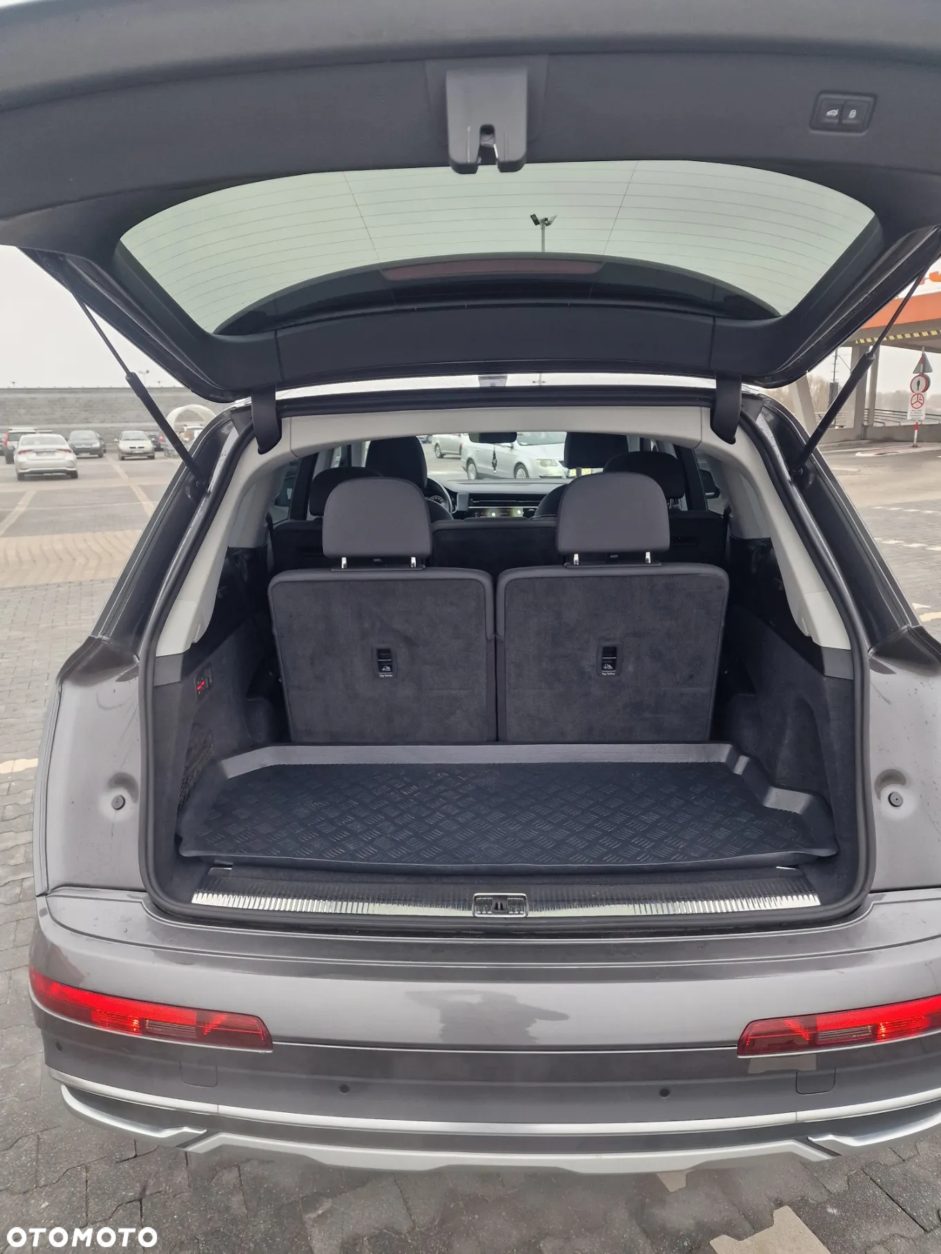 Audi Q7 55 TFSI quattro tiptronic - 29