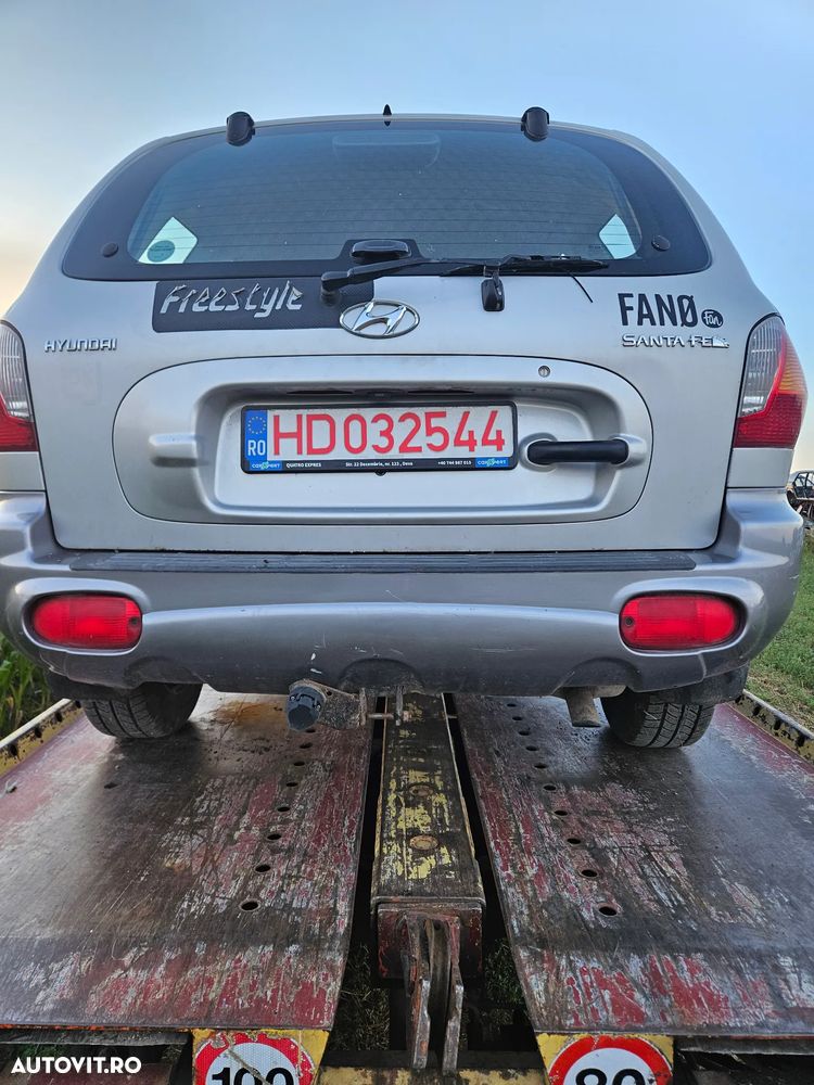 Dezmembrez hyundai santa fe - 4