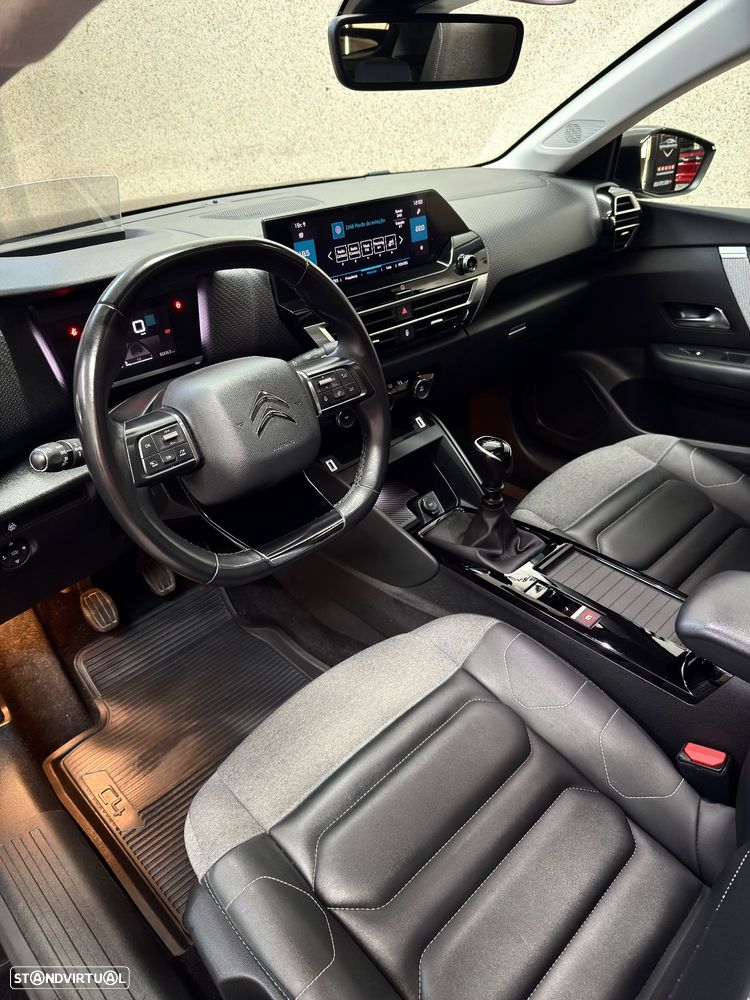 Citroën C4 PureTech 130 Stop&Start SHINE - 10