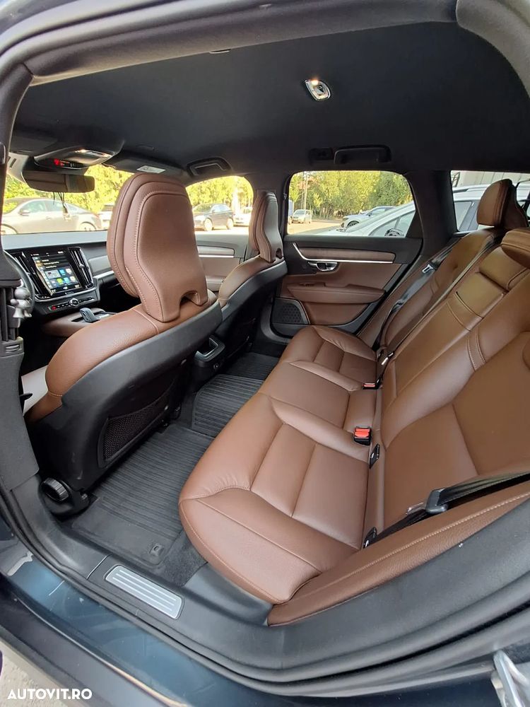 Volvo V90 Cross Country B4 D AWD Geartronic - 11