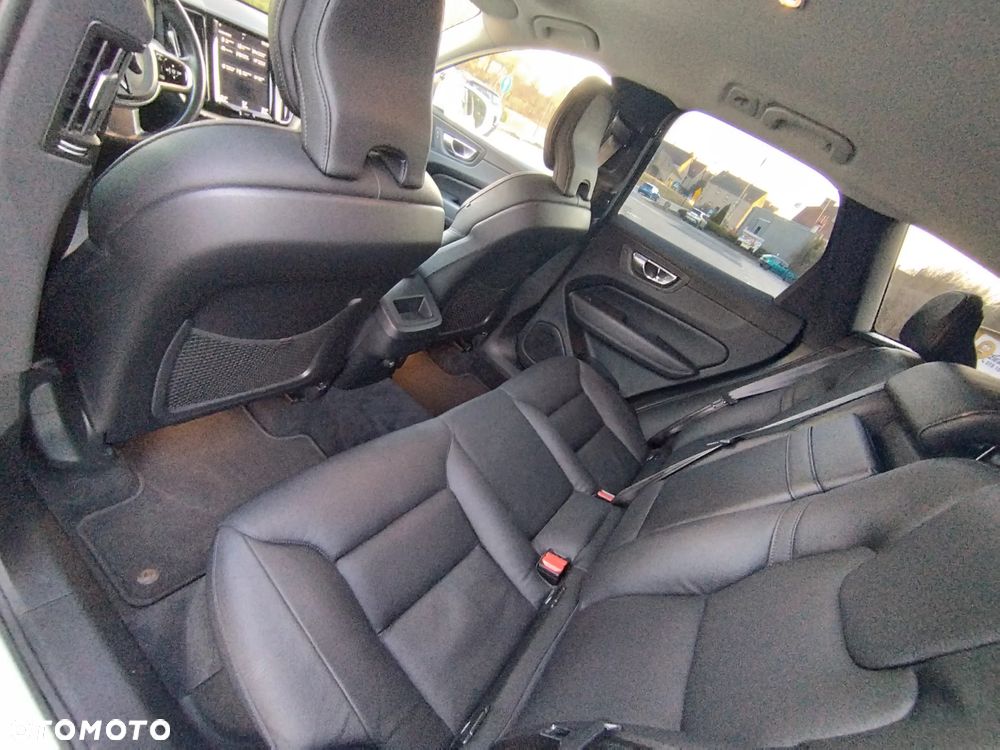 Volvo XC 60 D4 Inscription - 16