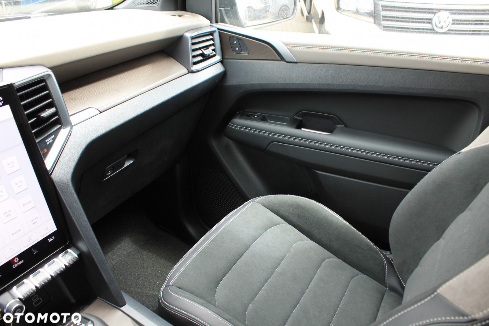 Volkswagen Amarok - 16