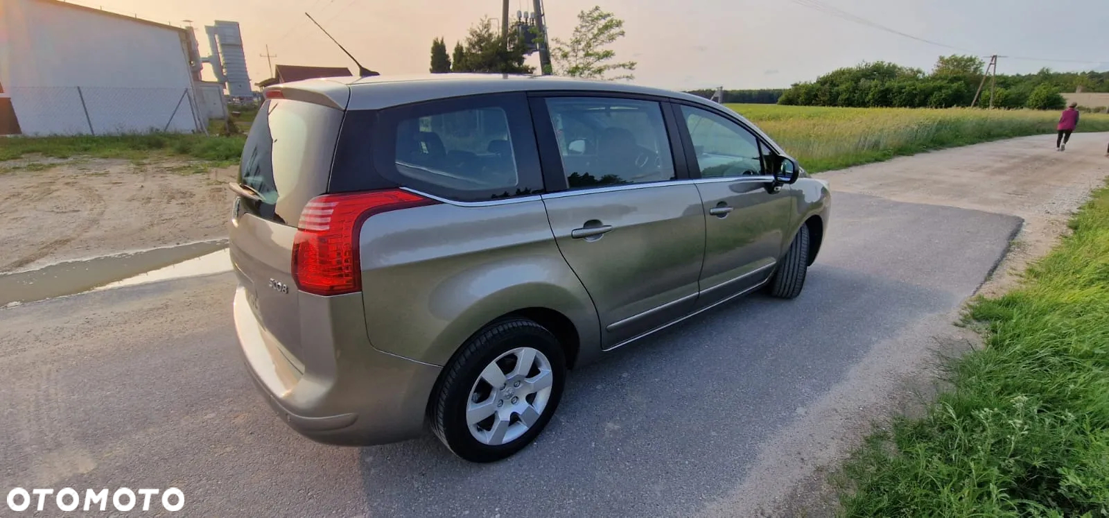 Peugeot 5008 - 13