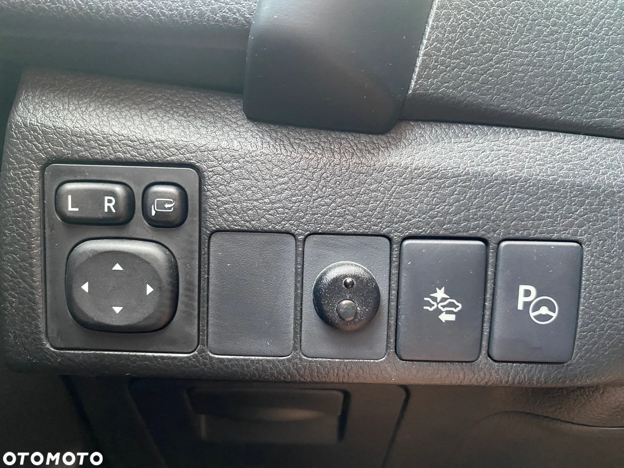 Toyota Auris Hybrid 135 Prestige - 12
