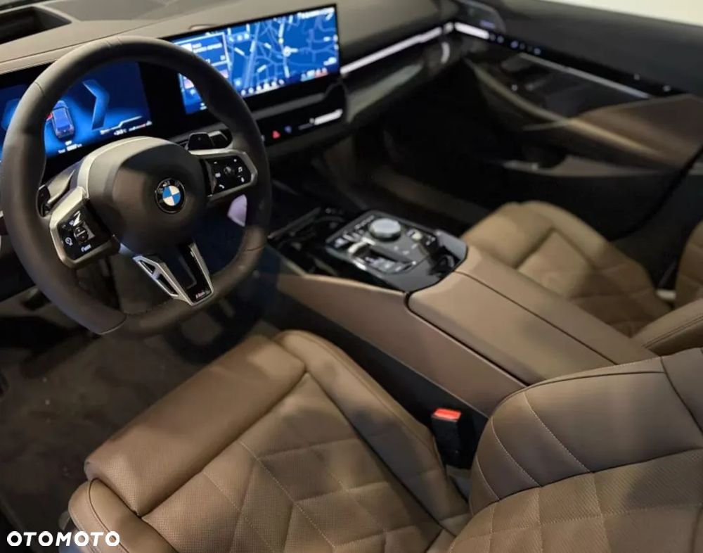 BMW Seria 5 520d xDrive mHEV M Sport - 6