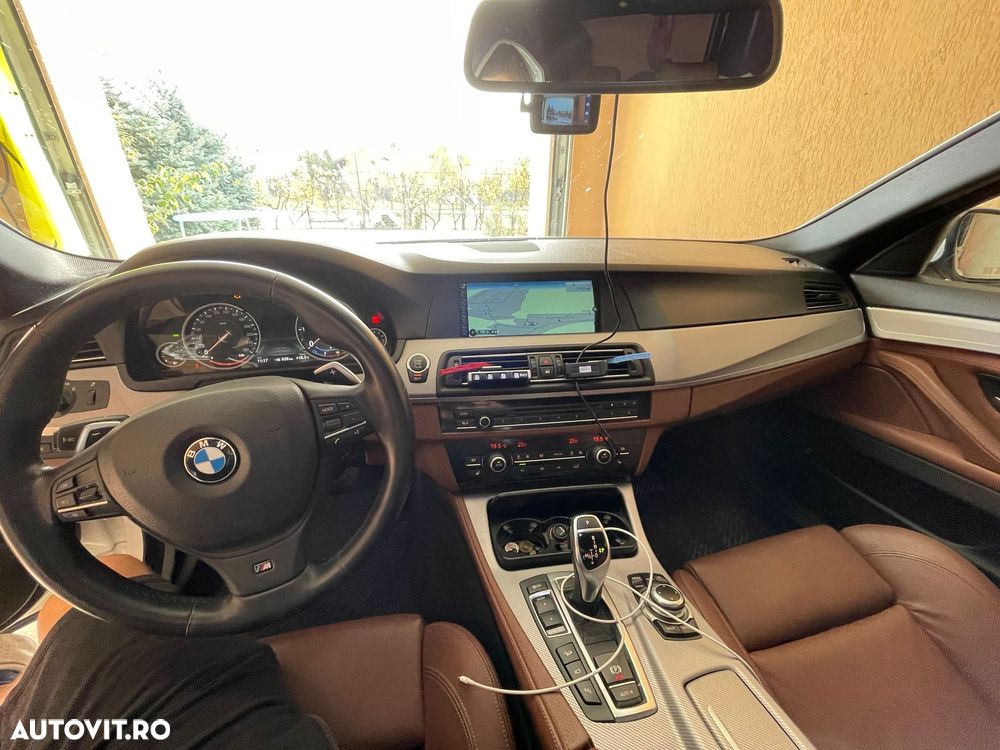 BMW Seria 5 525d xDrive - 5
