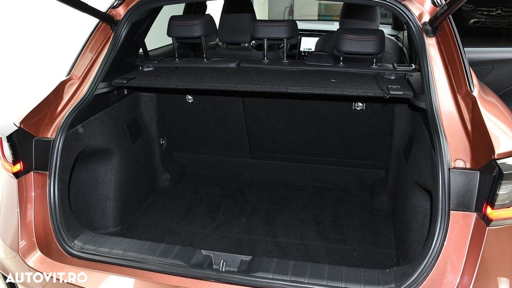 Lexus LBX 1.5 HEV 4x2 CVT Emotion - 25