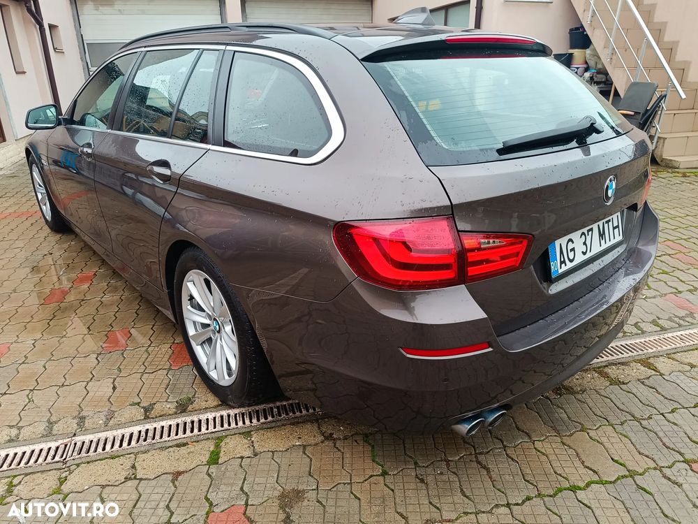 BMW Seria 5 520d Touring Luxury Line - 16