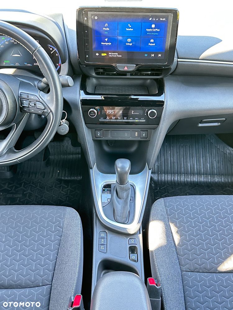Toyota Yaris Cross - 12