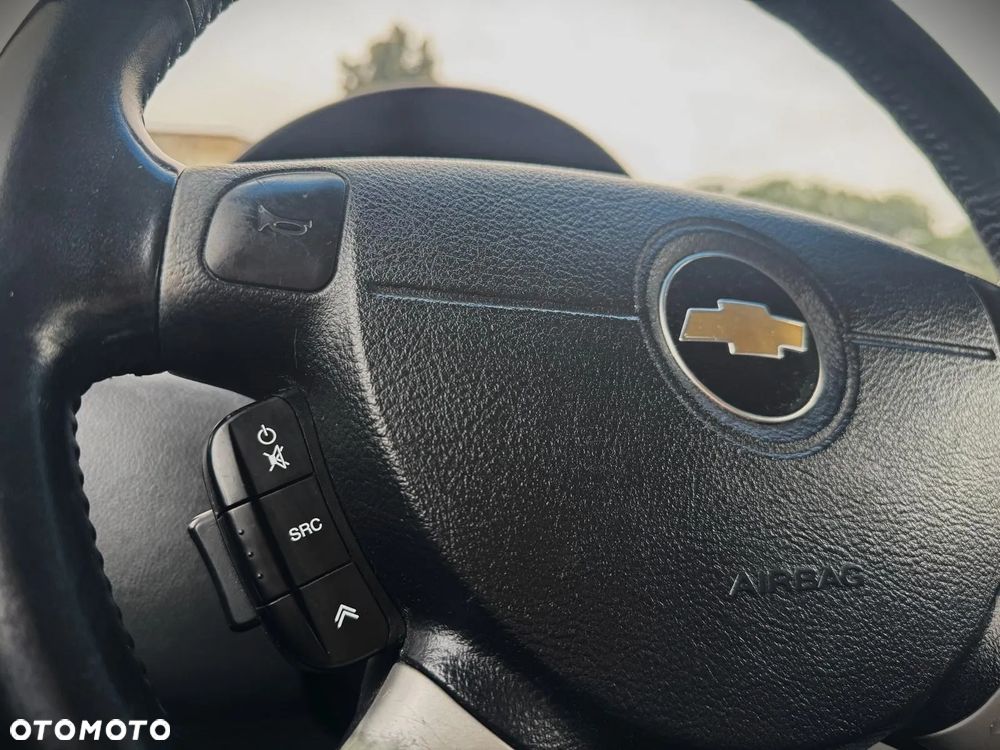 Chevrolet Kalos - 11