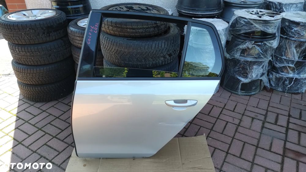 Lewe tylne drzwi VW Golf VI kod: LR7L