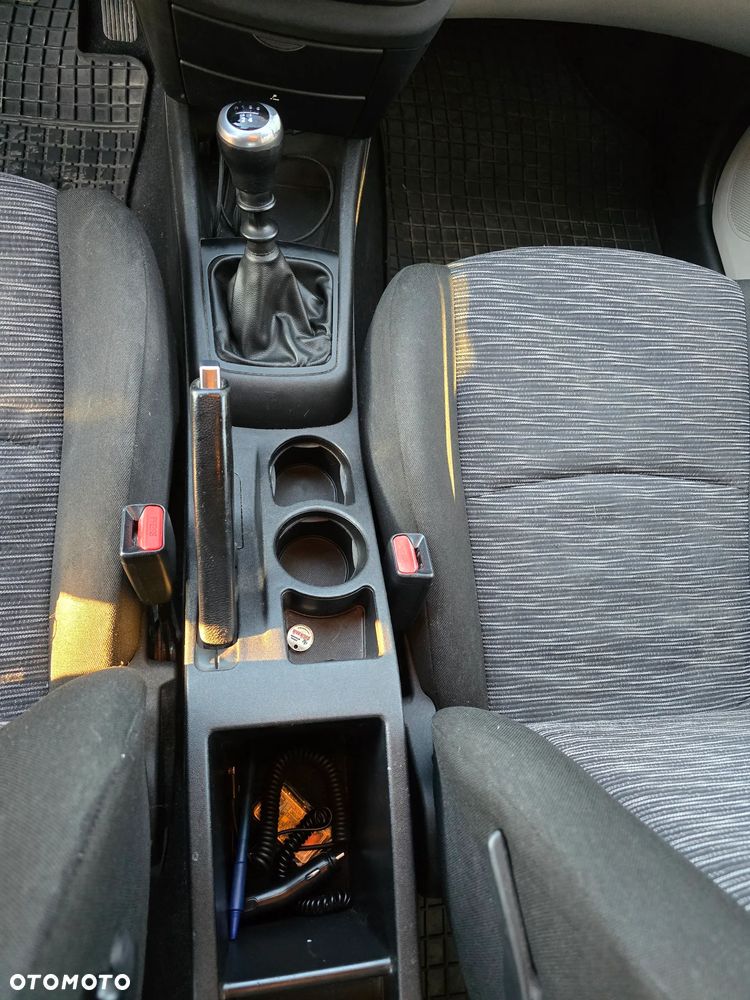 Kia Ceed 1.6 CVVT LX - 17