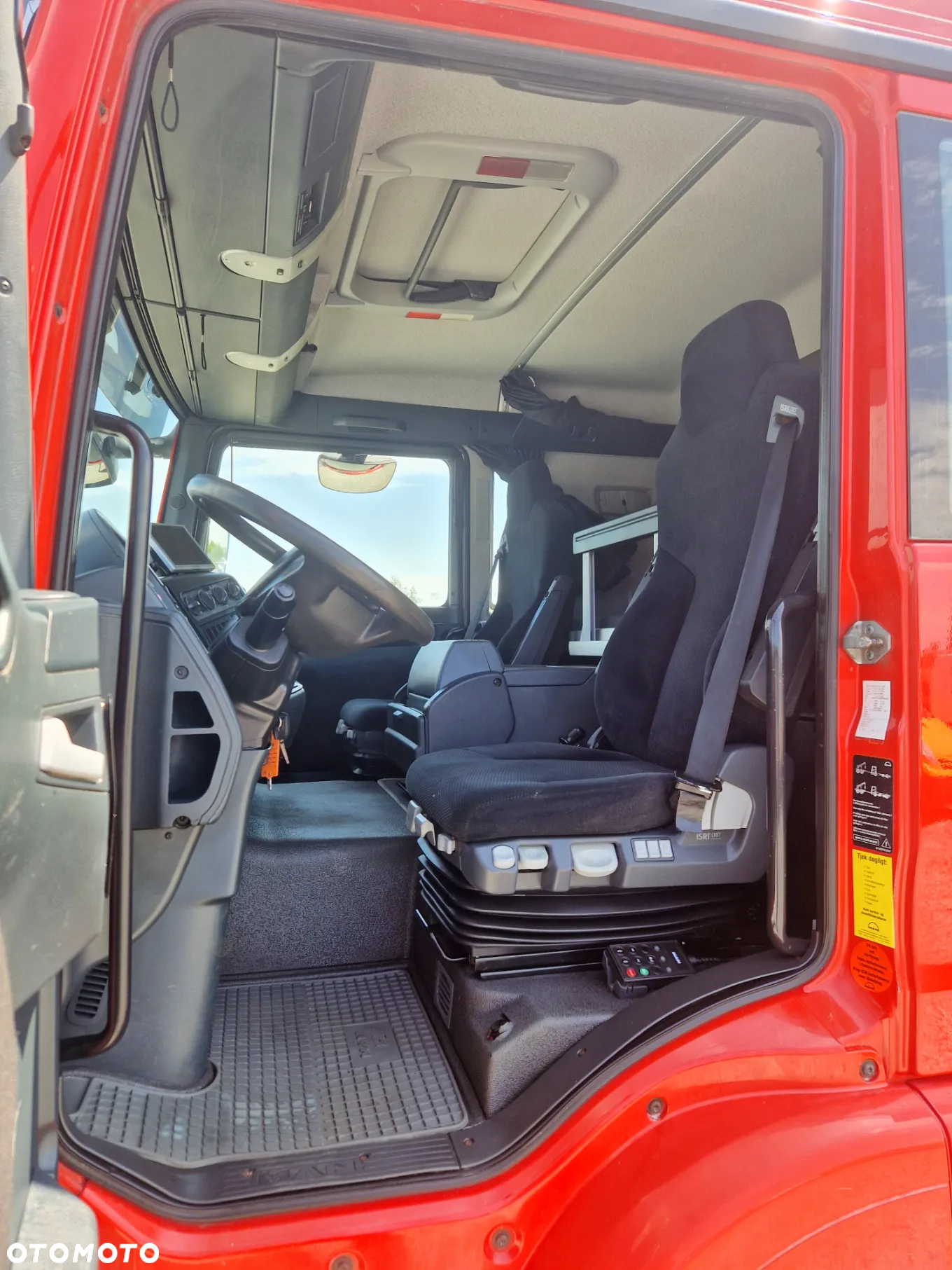 MAN TGL 12.250 DŻWIG HDS HIAB Z PILOTEM SKRZYNIA 4M 2 X KAMERA BLOKADA MOSTU SPANIE DUŻA KABINA - 9