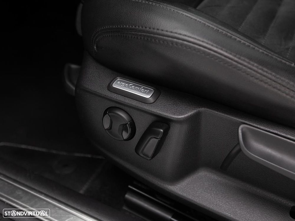 VW Passat Variant 2.0 TDI Confortline DSG - 14