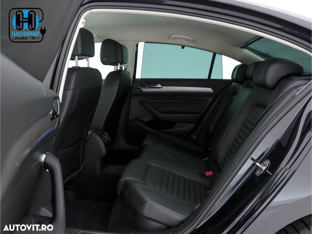 Volkswagen Passat - 8