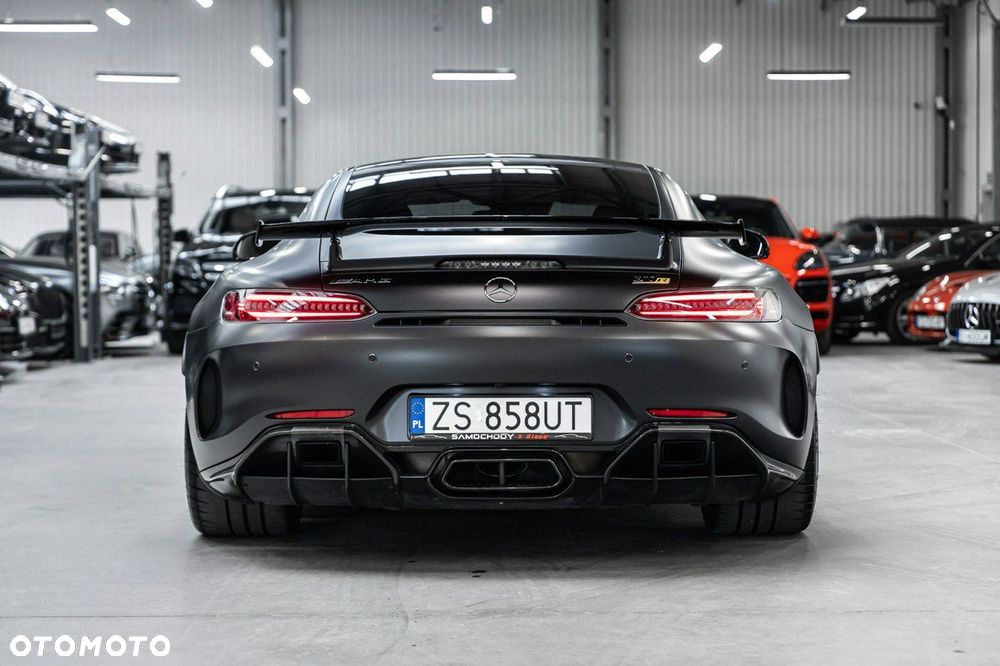 Mercedes-Benz AMG GT - 4