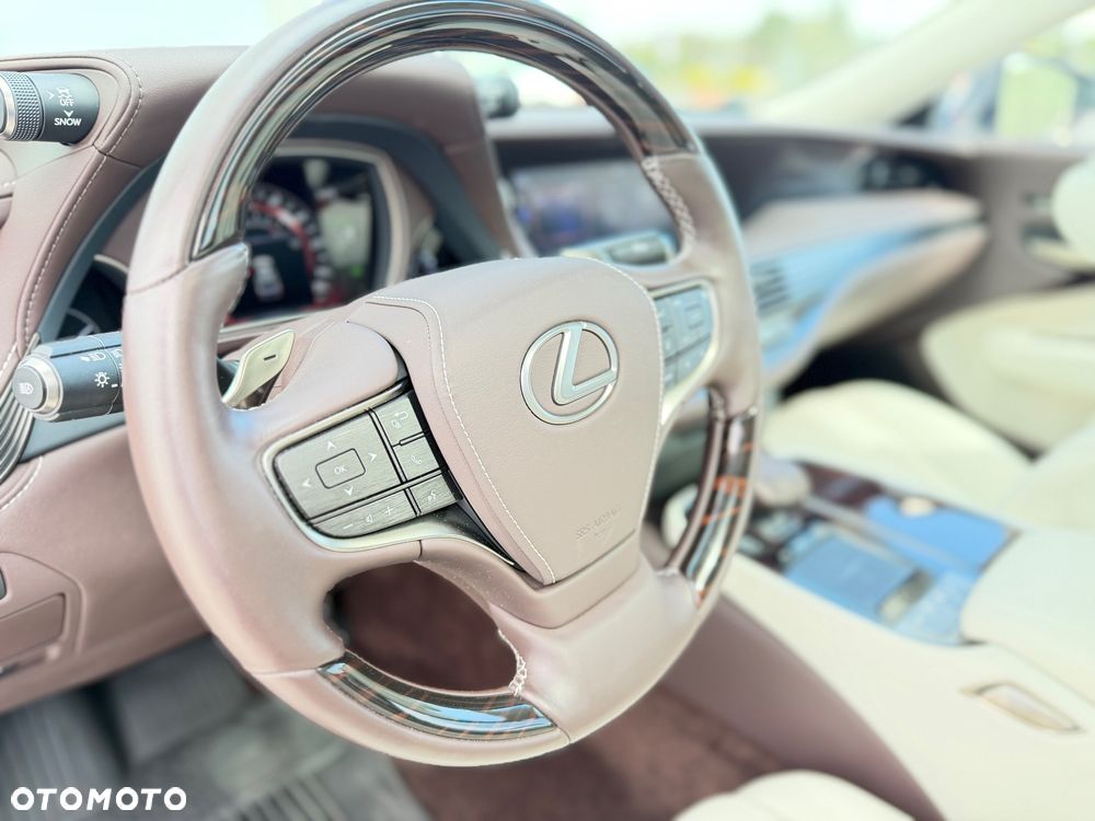 Lexus LS 500h Omotenashi AWD - 34
