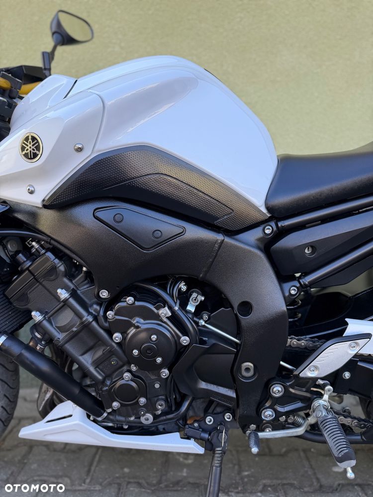 Yamaha FZ8 - 26