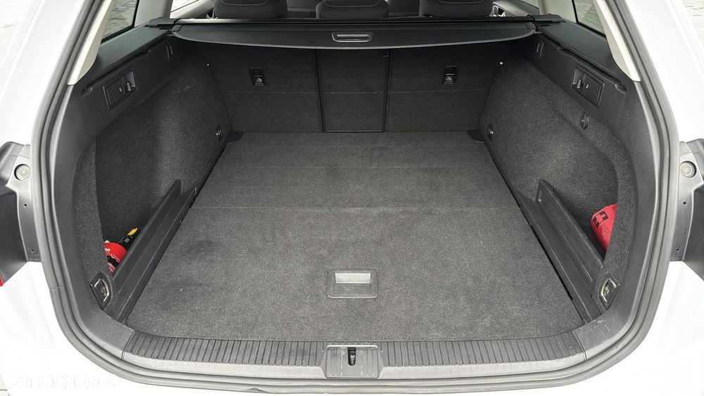 Volkswagen Passat 1.5 TSI EVO Business - 18
