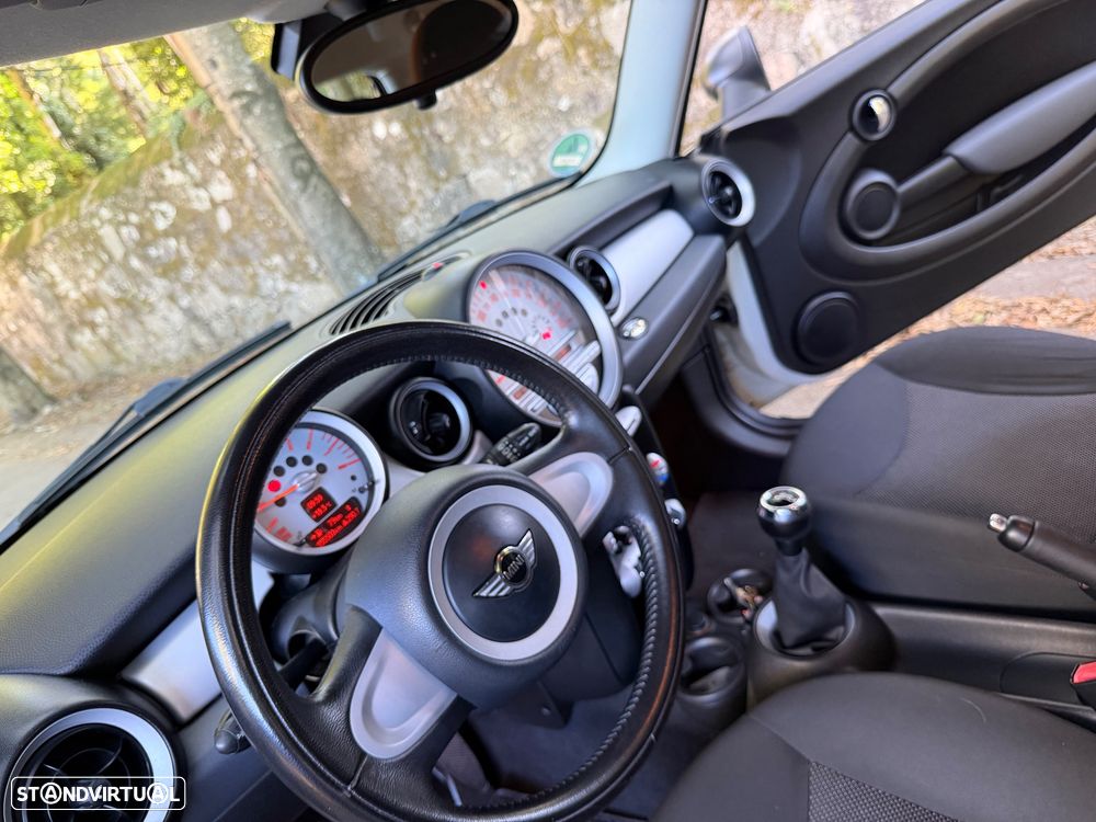MINI 3 Portas One - 15