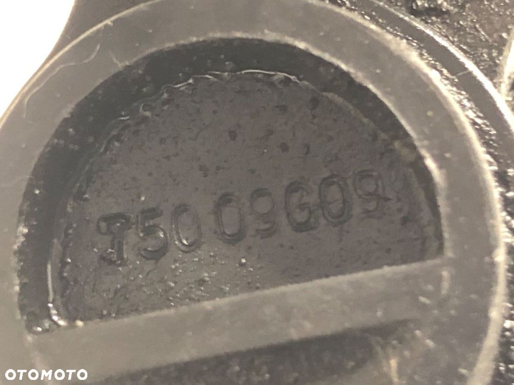 CZUJNIK PRĘDKOŚCI  AUDI A4 B6 (8E2) 2000 - 2005 1.9 TDI 96 kW [130 KM] olej napędowy 2000 - 2004 - 4