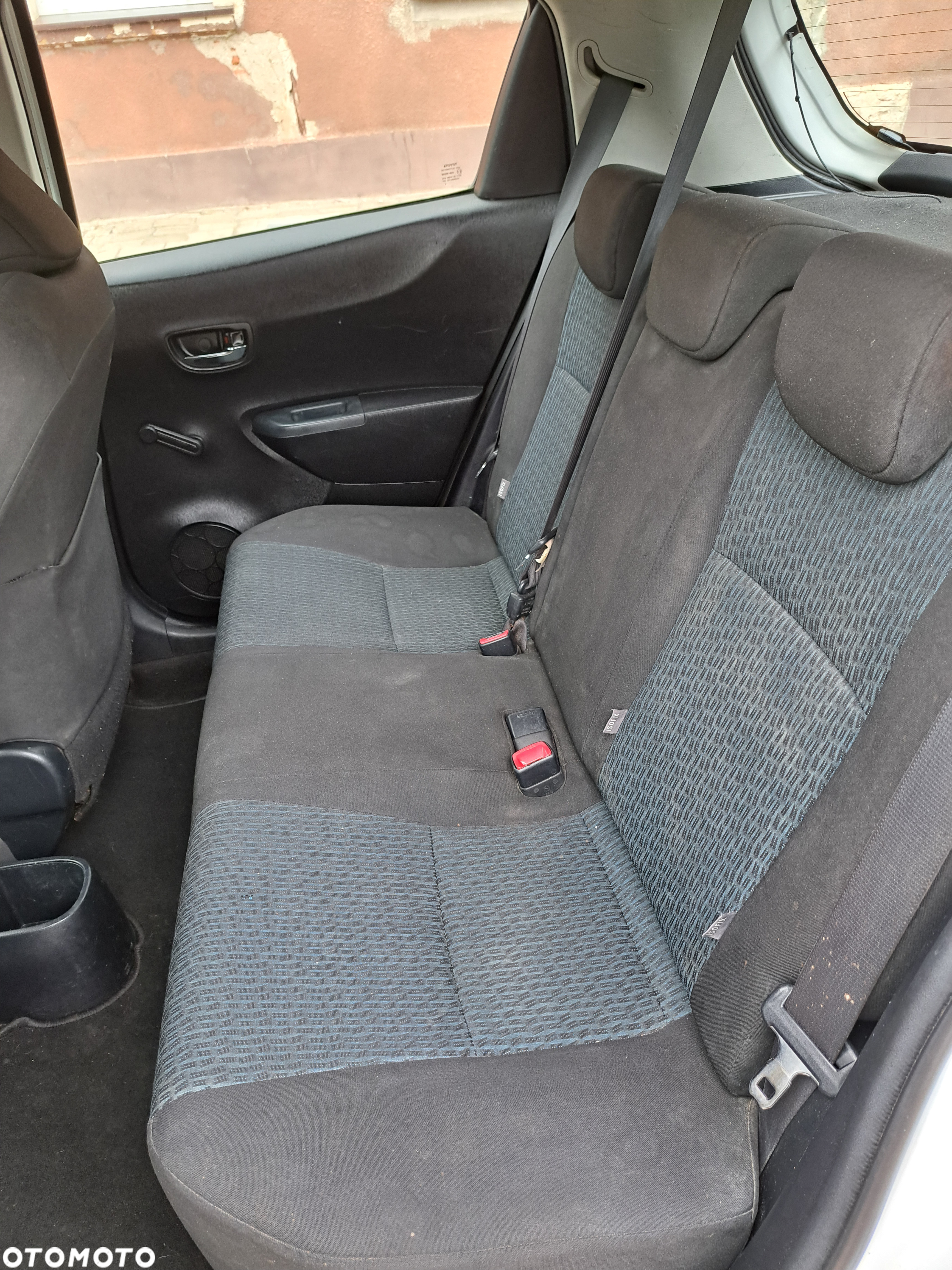Toyota Yaris 1.4 D-4D Active - 8