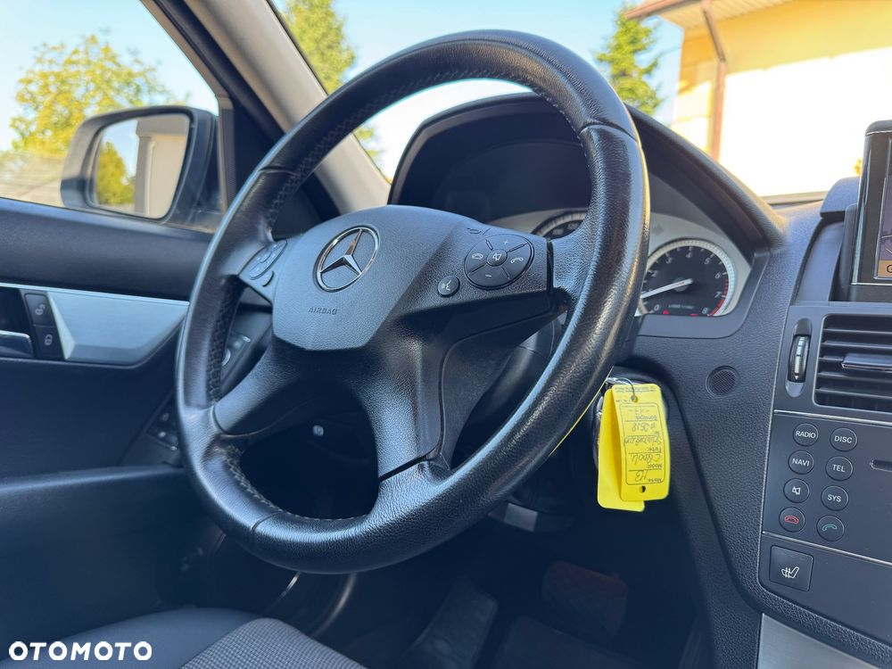 Mercedes-Benz Klasa C 200 T 7G-TRONIC Avantgarde Edition - 34