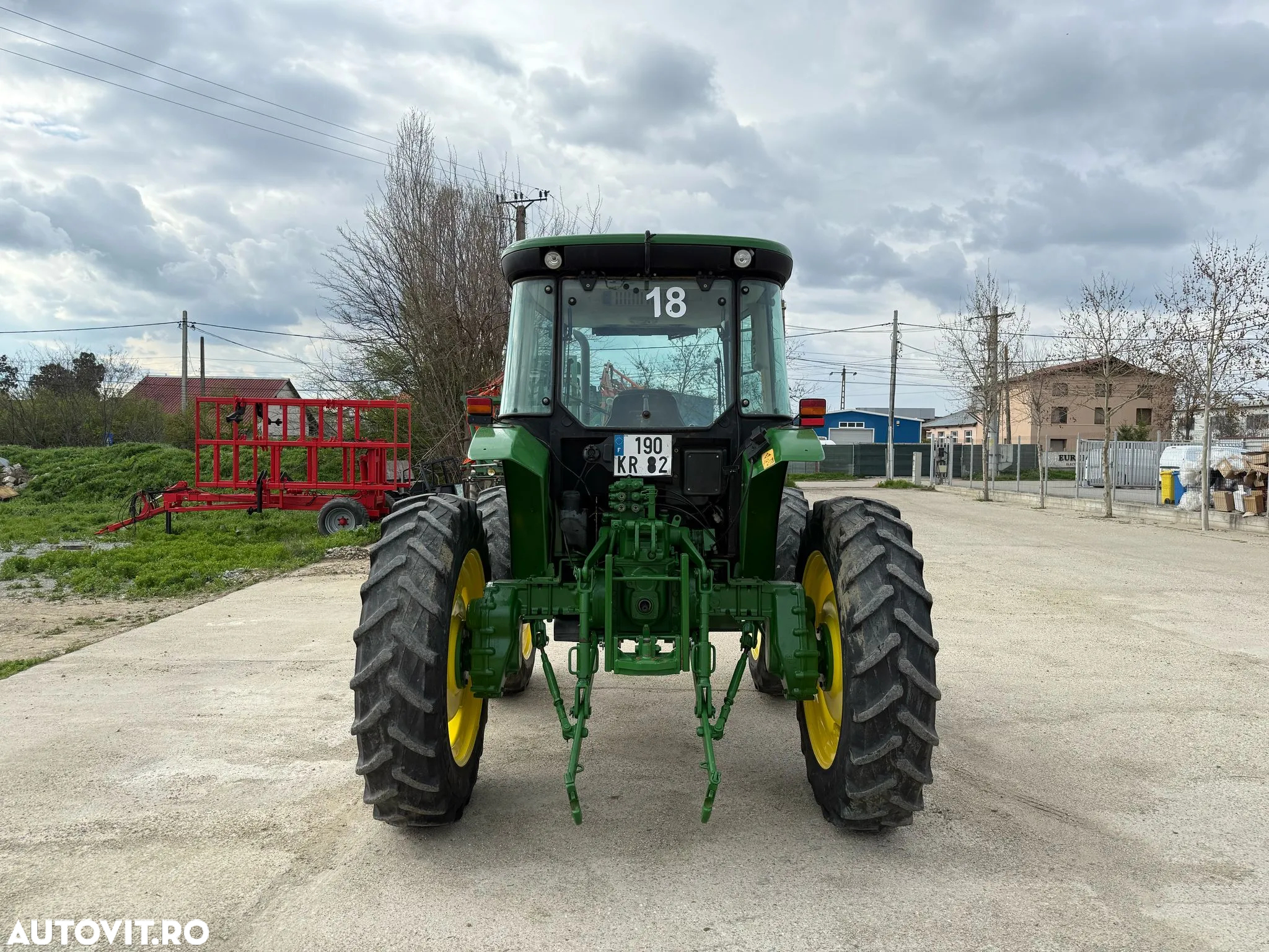 John Deere 5515H - 4