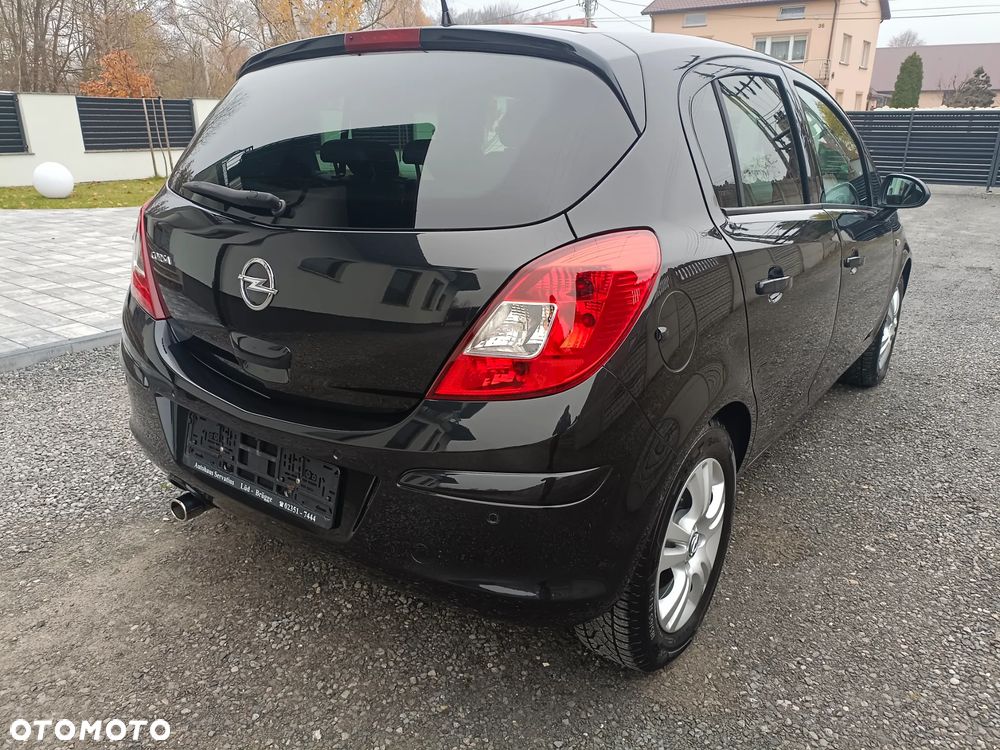 Opel Corsa 1.4 16V 150 Jahre - 5