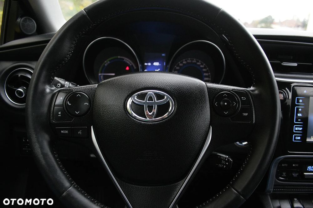 Toyota Auris 1.8 HSD Luna - 22