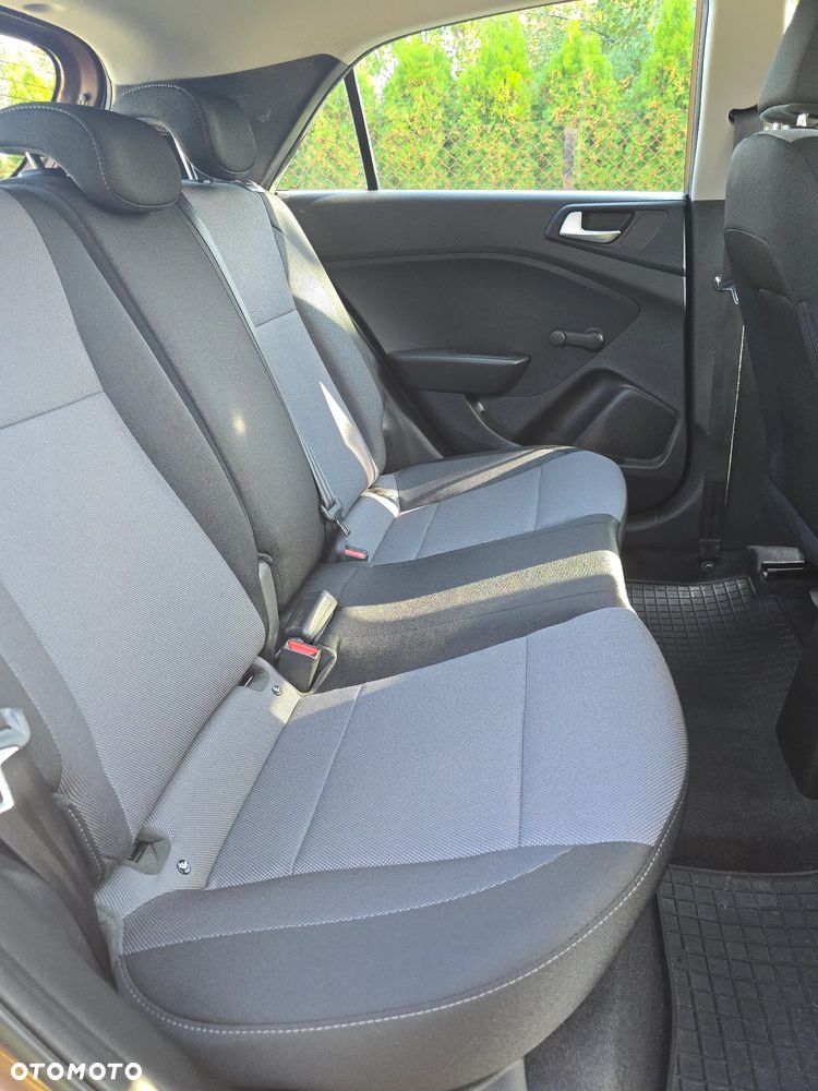 Hyundai i20 - 18