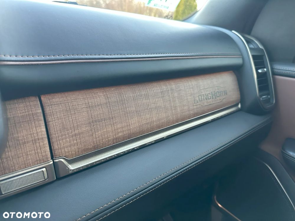 RAM 1500 5.7 Crew Cab Longhorn - 15