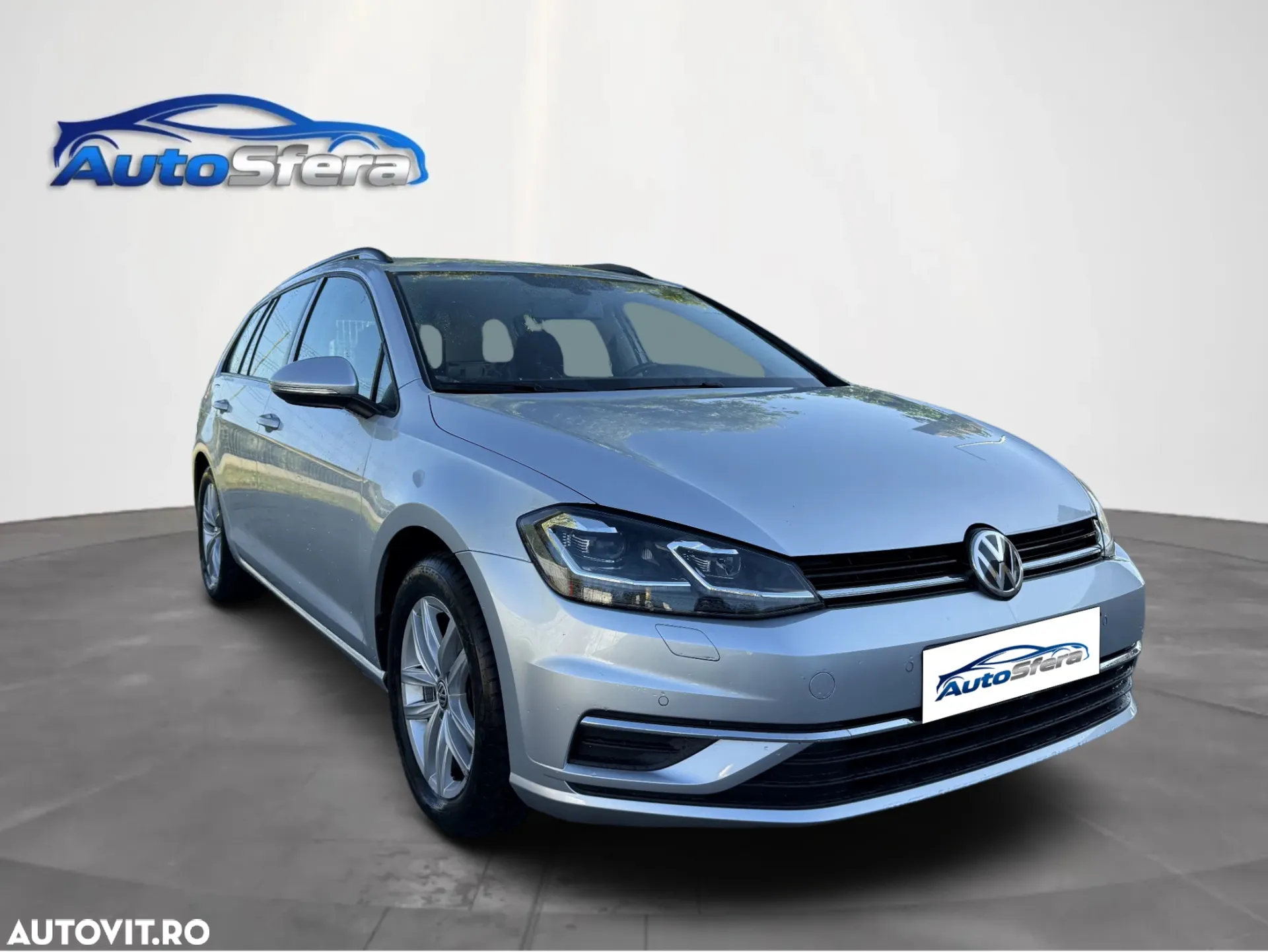 Volkswagen Golf 2.0 TDI SCR DSG Comfortline - 2