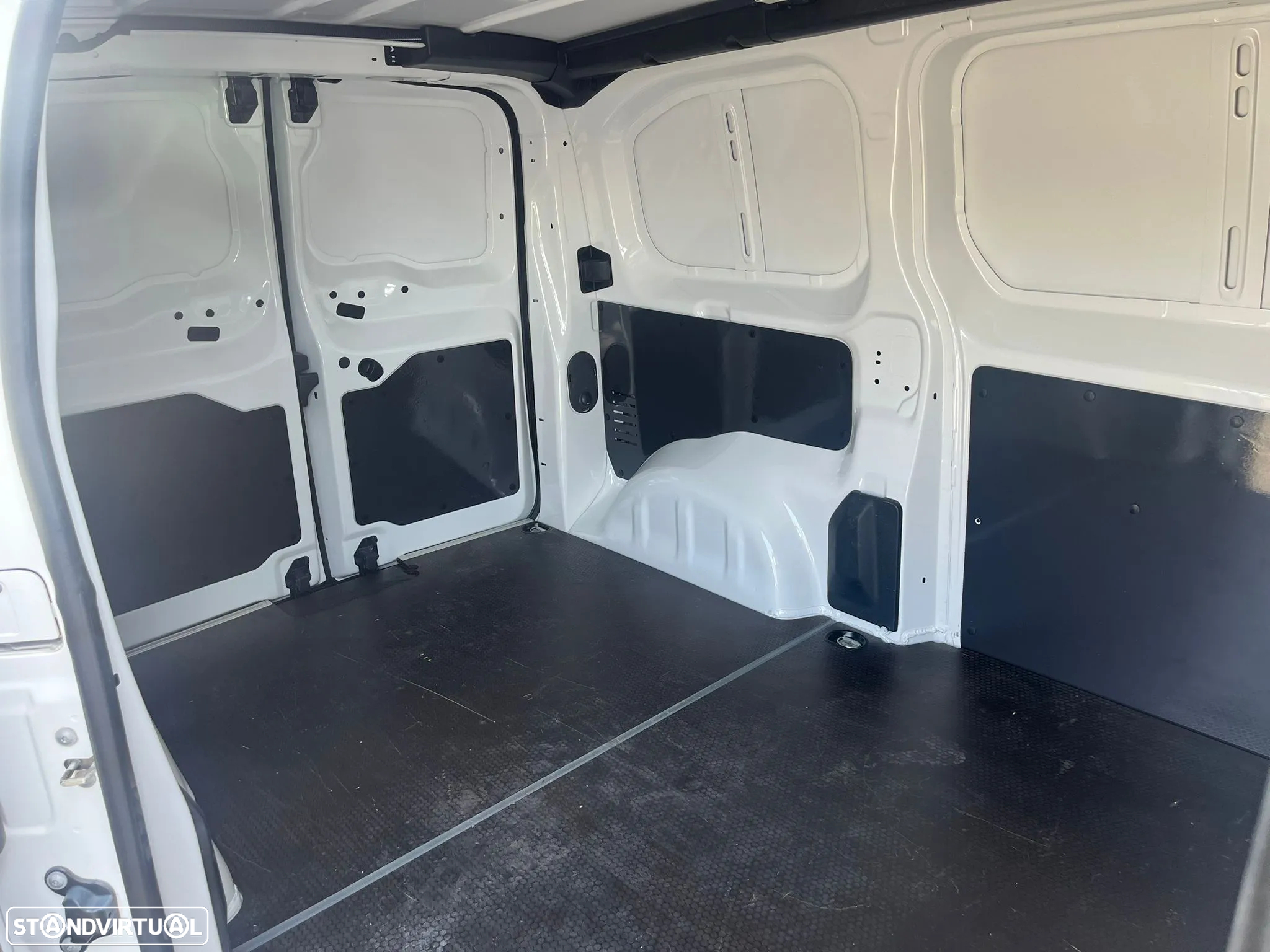 Citroën JUMPY 1.5 BLUEHDI 120cv L2 H1 - CÂMERA - GPS - IVA DEDUTÍVEL - 6