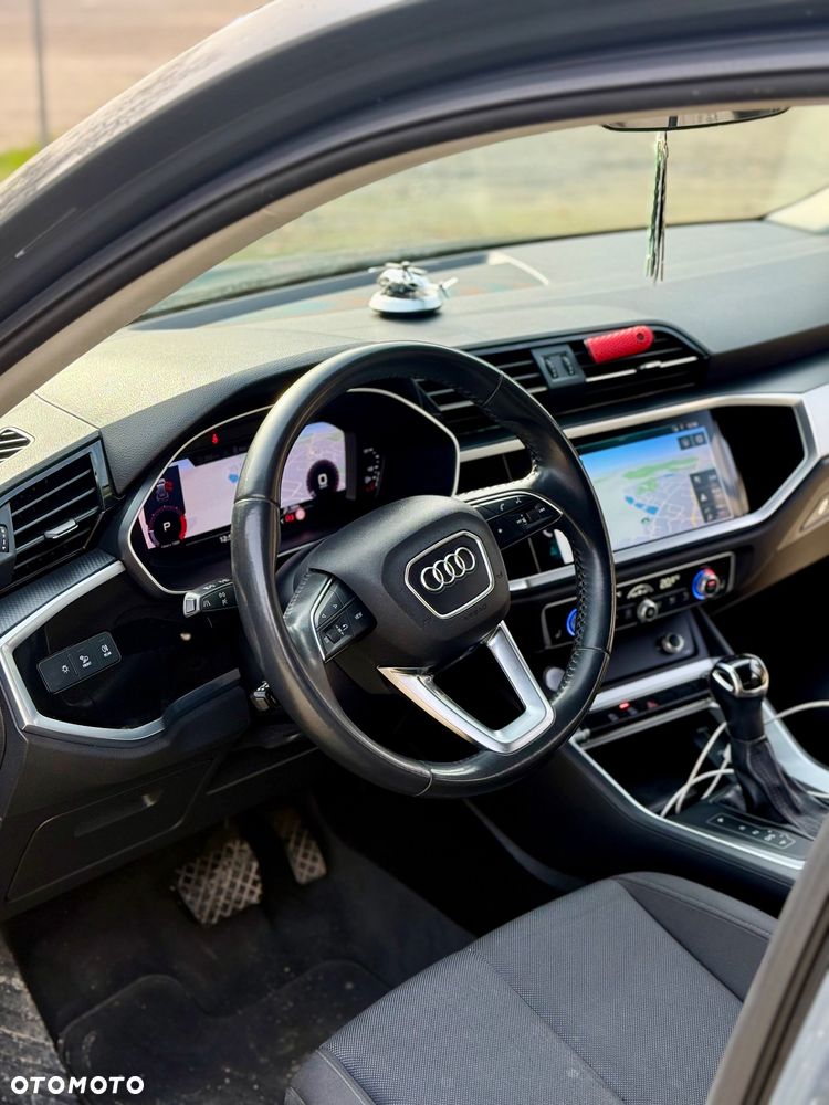 Audi Q3 2.0 TDI S tronic - 9