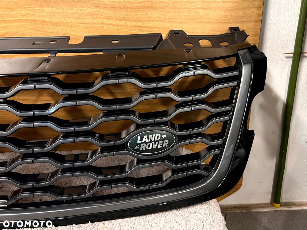 RANGE ROVER VELAR L560 DYNAMIC GRILL ATRAPA CHŁODNICY J8A2-8200-BE LEKKO USZKODZONY - 4