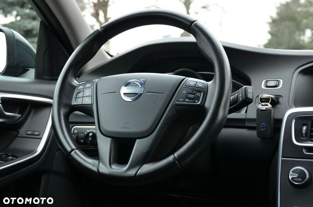 Volvo V60 - 24