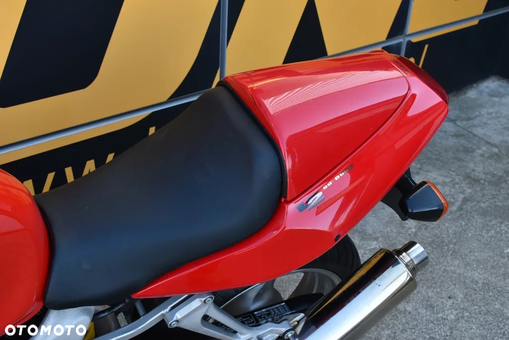 Honda VTR - 12