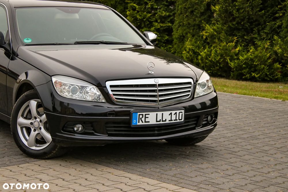 Mercedes-Benz Klasa C 220 CDI Elegance - 17