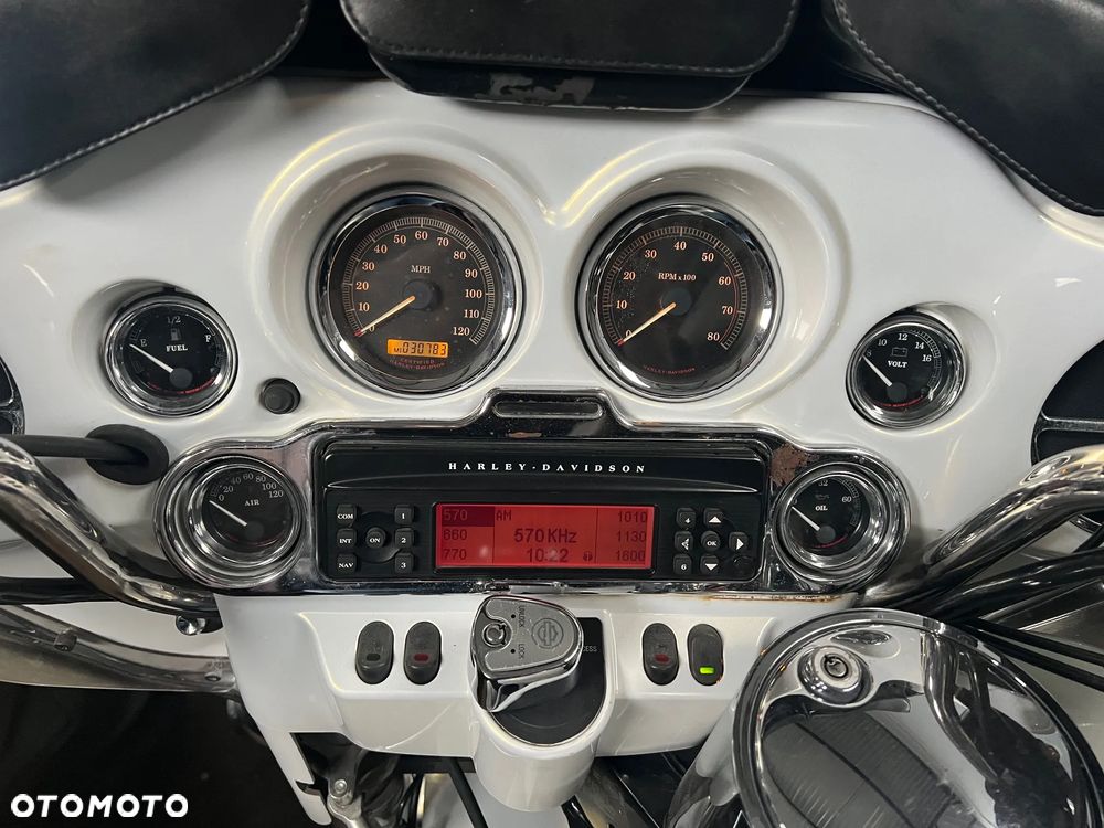 Harley-Davidson Street Glide Trike - 17