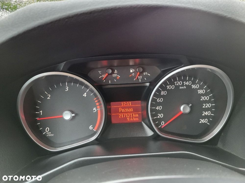Ford Mondeo - 32