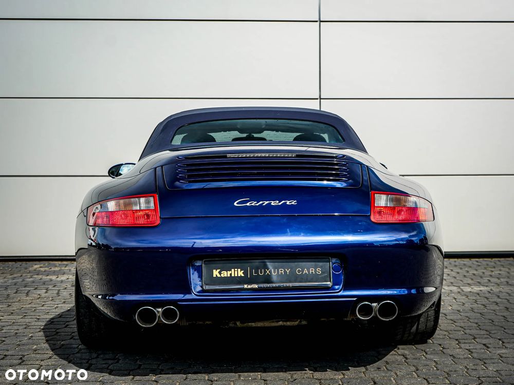 Porsche 911 Carrera - 6