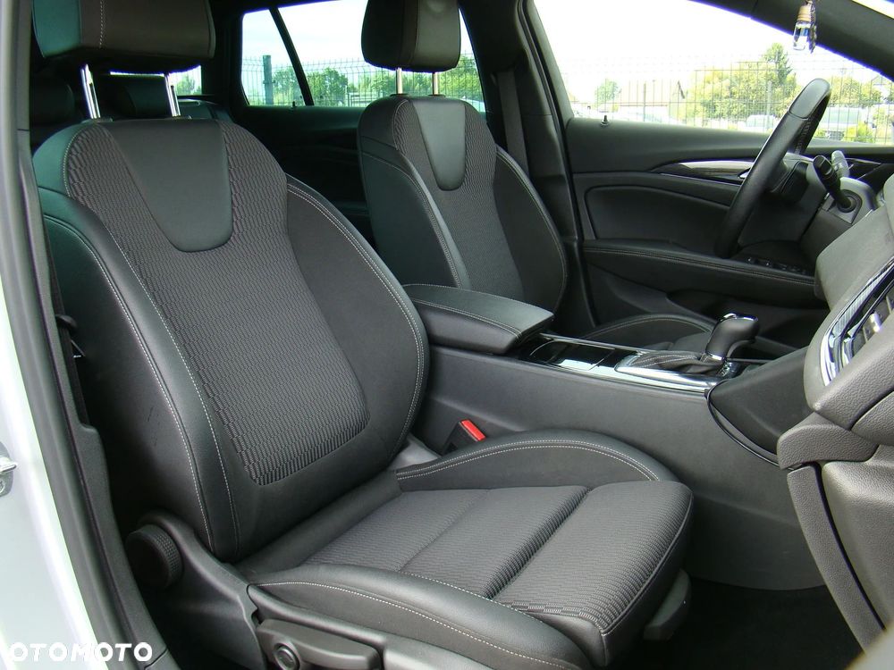 Opel Insignia 2.0 BiTurbo D 4x4 Automatik Business Innovation - 36