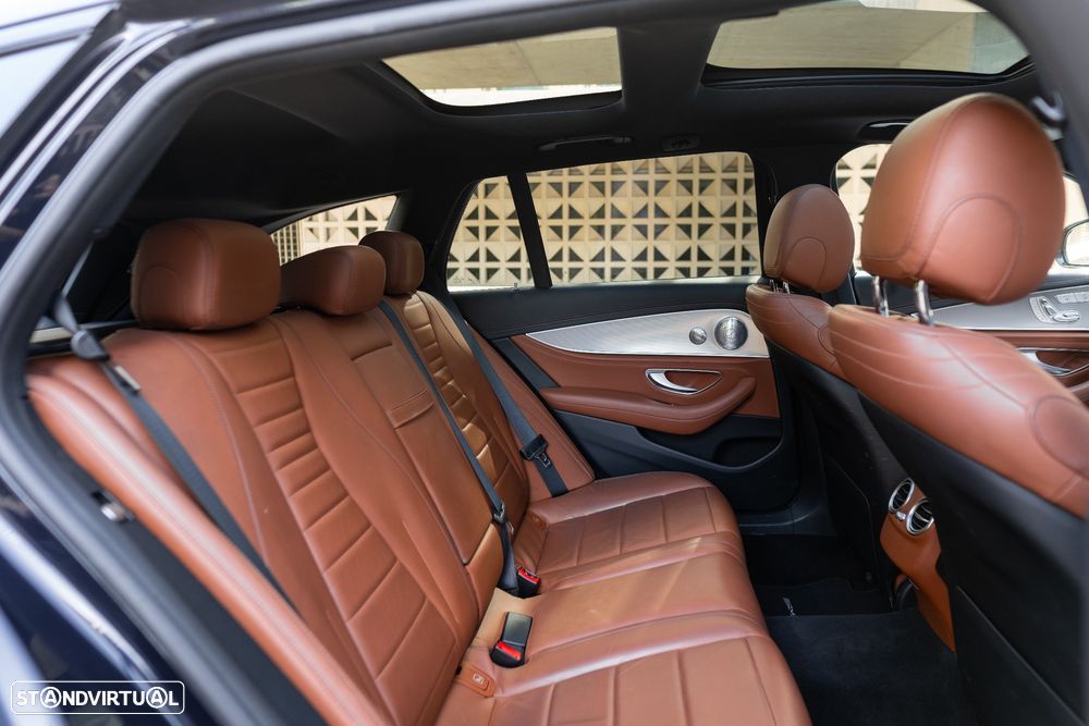 Mercedes-Benz E 220 - 21