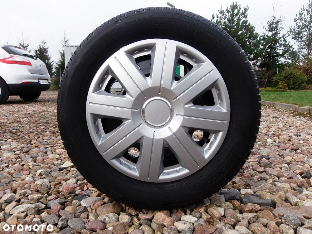 Kołpaki 16 Srebrne Opel Vivaro Renault Trafic Movano Master Vw T5 VITO - 2