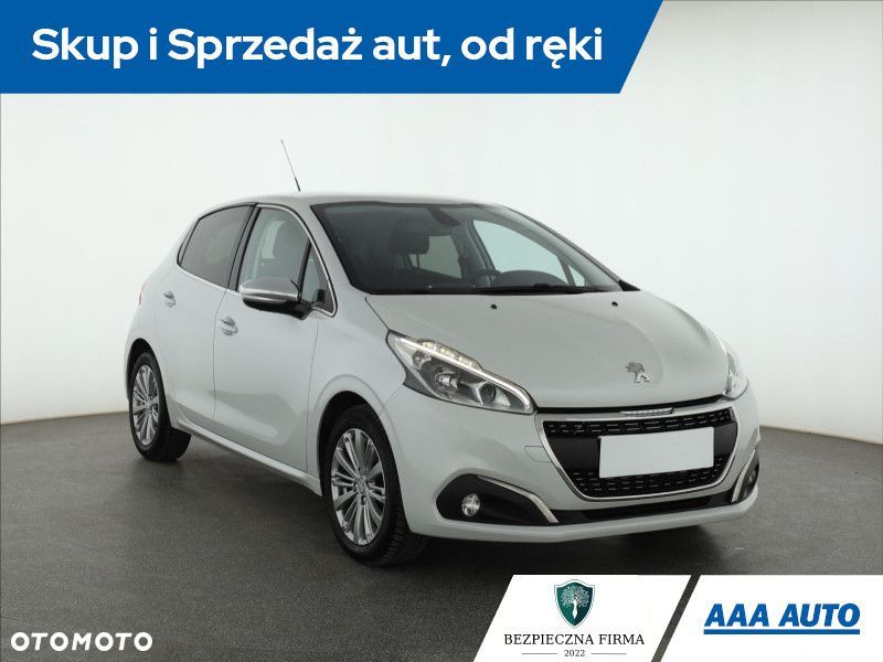 Peugeot 208 - 3