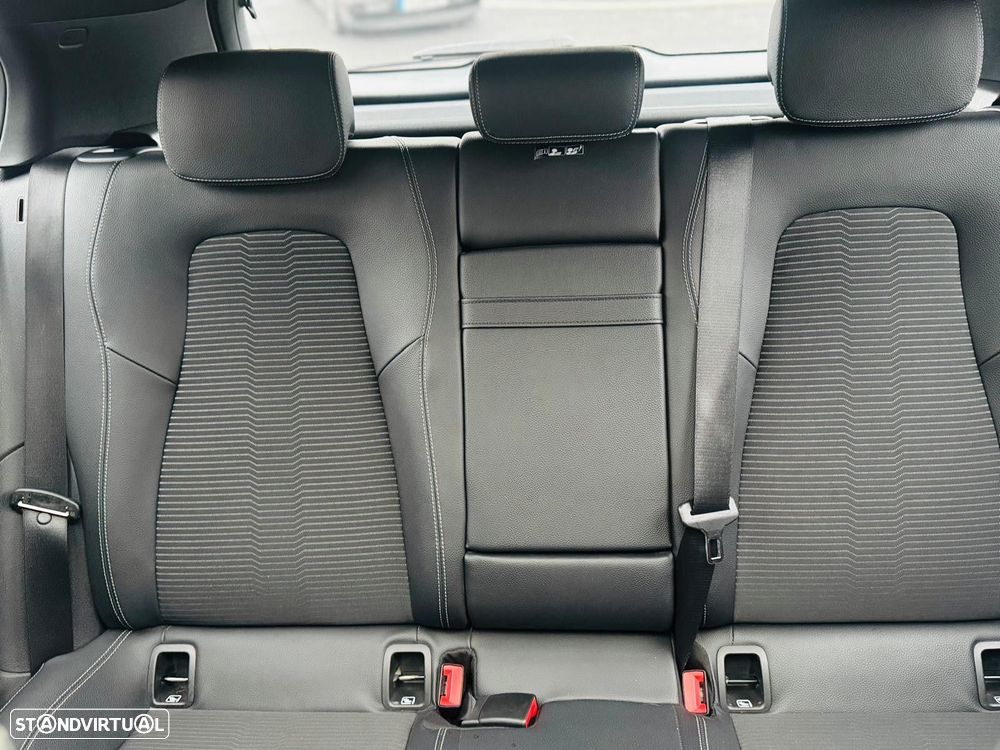 Mercedes-Benz A 180 d Style Plus - 43