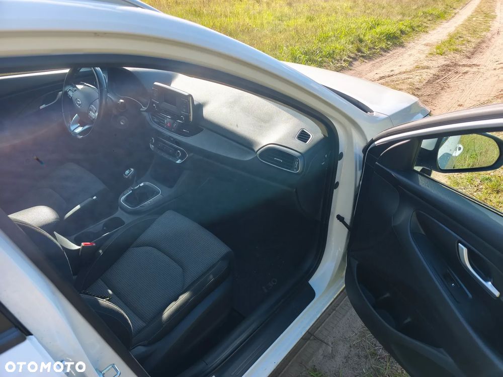 Hyundai i30 1.5 DPI Modern - 8