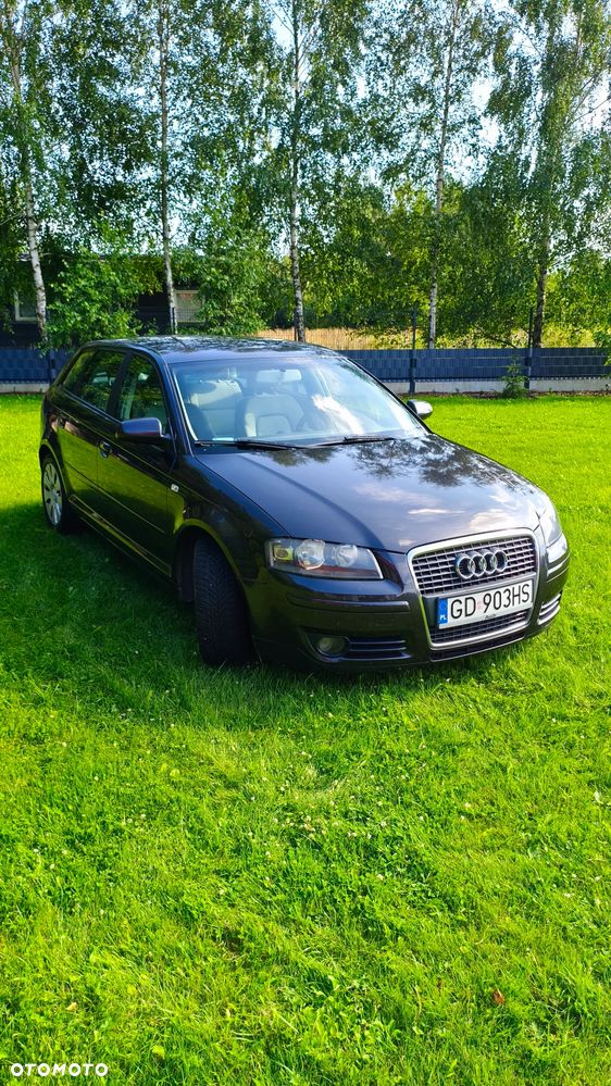 Audi A3 Sportback 2.0 TDI DPF Ambiente - 2