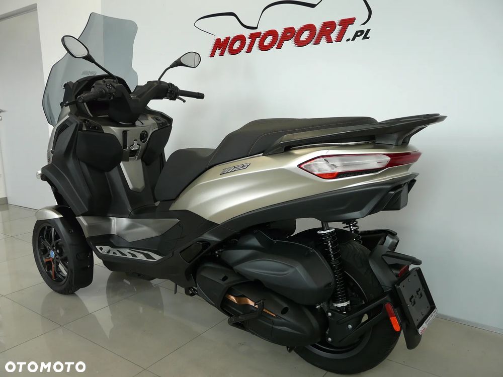 Piaggio MP-3 - 4